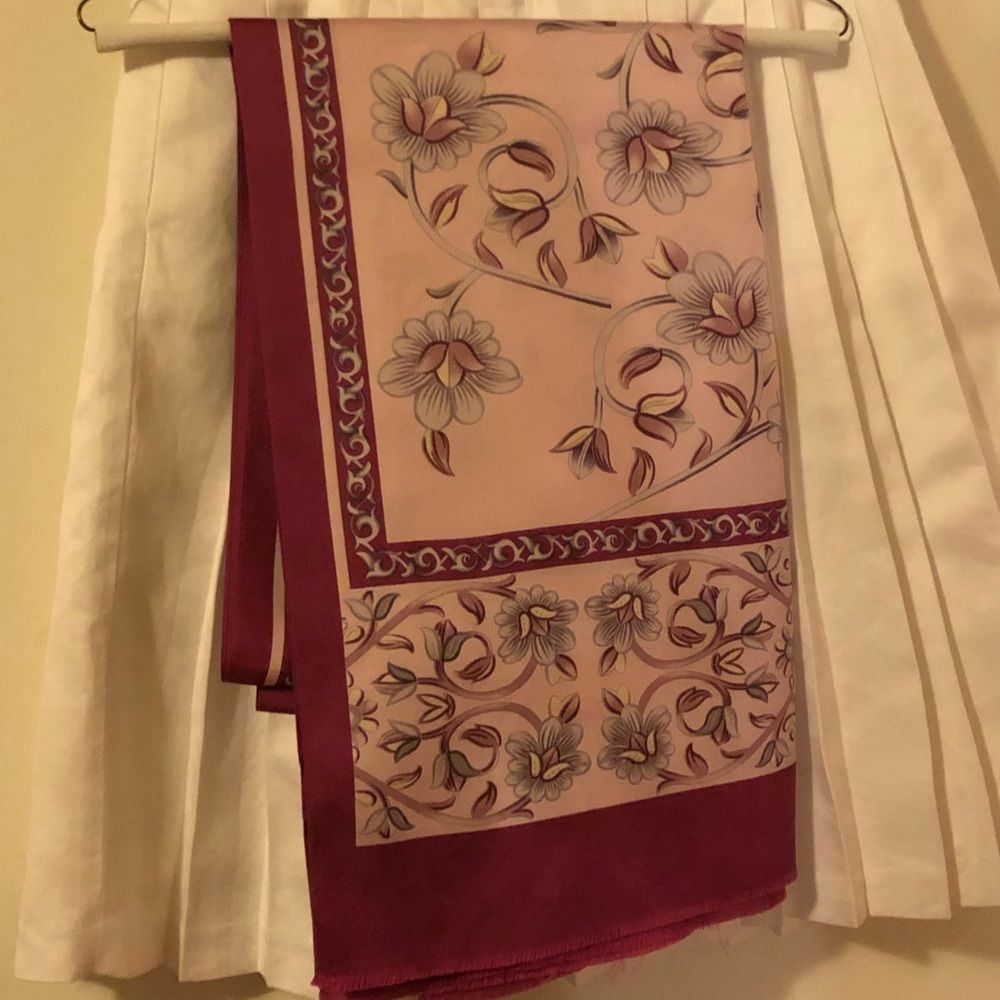 Silk Rectangular Large Scarf Hand Painted By Vakko - image 4